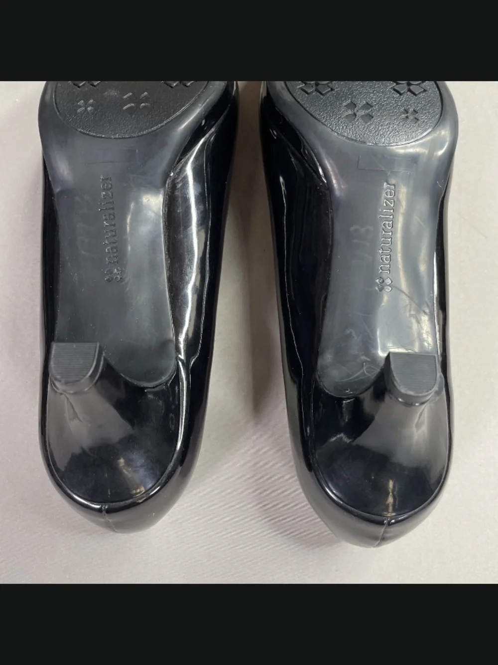 Naturalizer Shoes Womens 8 black patent leather hark heels cocktail classic